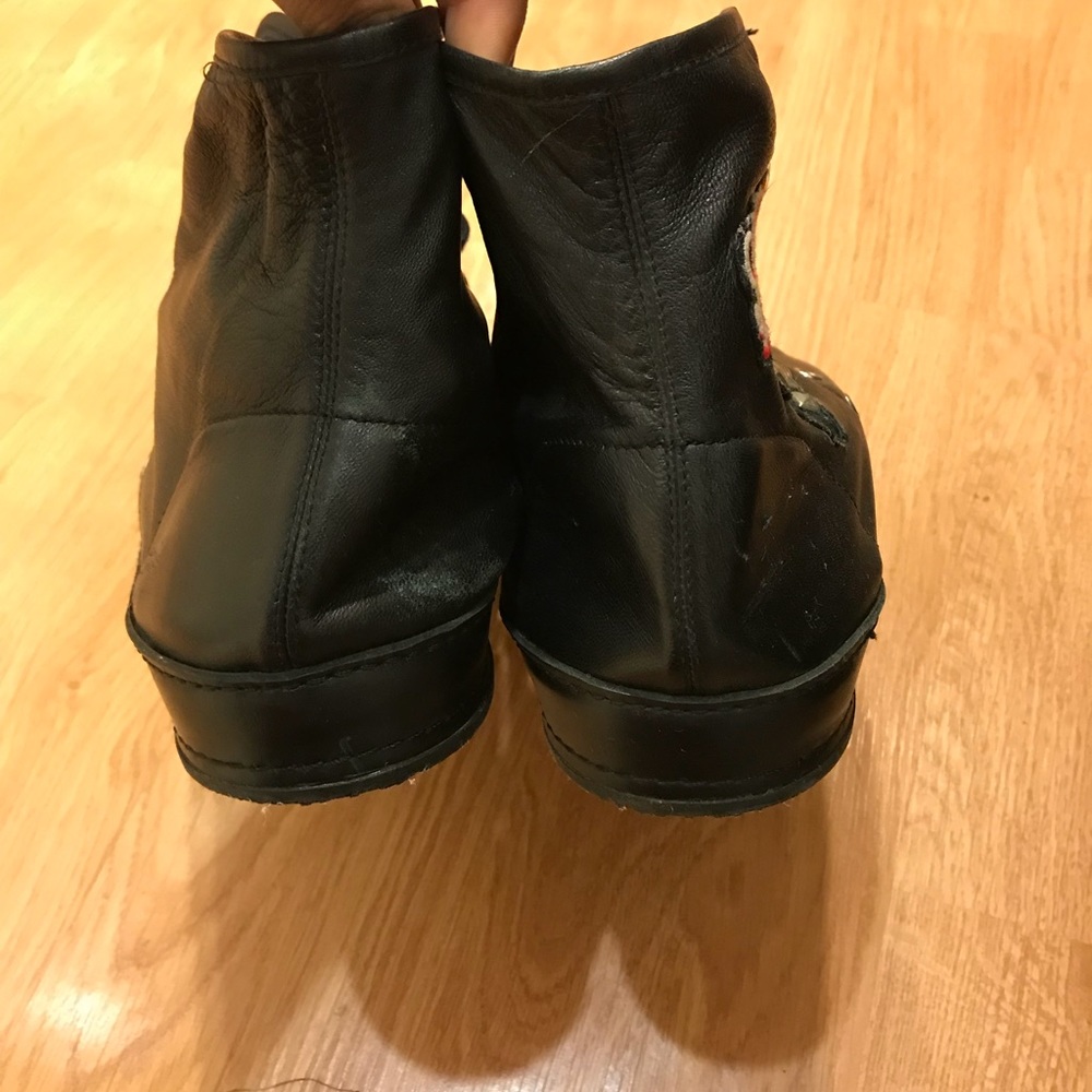 Authentic Gucci - image 3